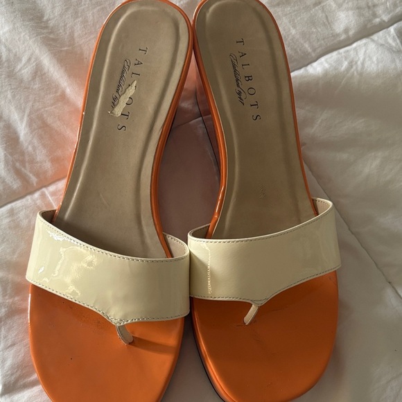 Talbots Women's Sandals in Orange and Cream - Picture 6 of 6